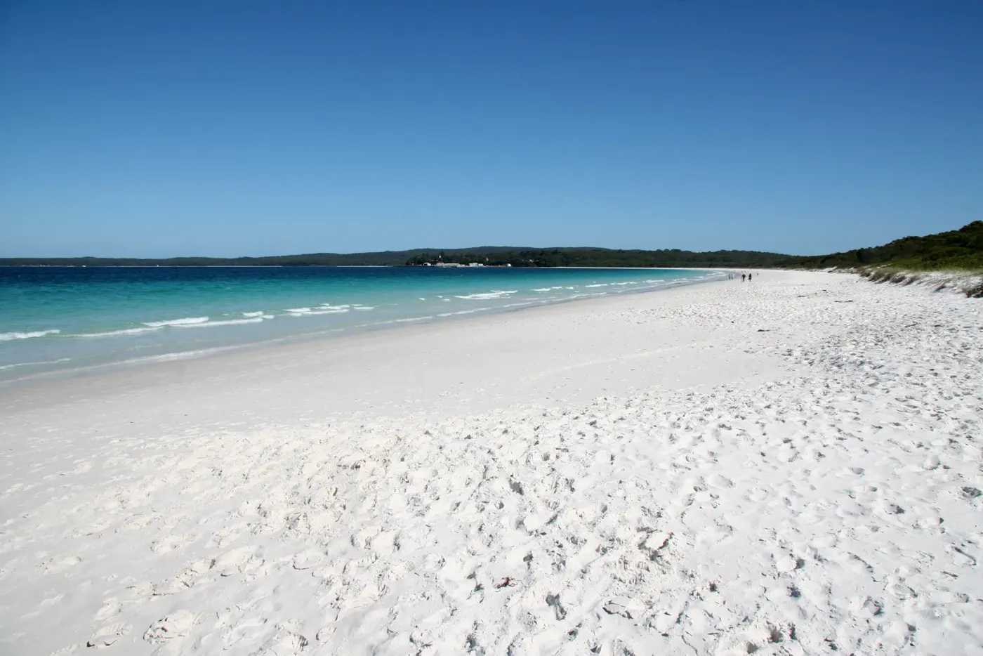 White sand and turquoise water at Hyams Beach, Jervis Bay