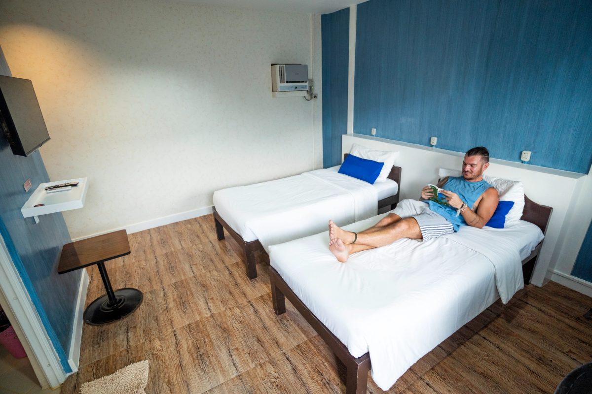 Moalboal beachfront resort, accommodation on Ultimate Asia, 75 Days